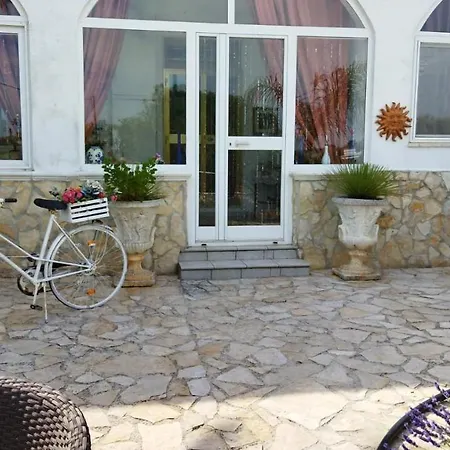 Pensjonat Villa Dei Fiori Ostuni